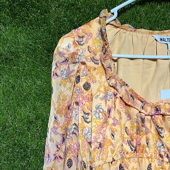 ⭐️ WALTER BAKER Myka Floral Tiered Crinkle Chiffon Top - Picture 4 of 6